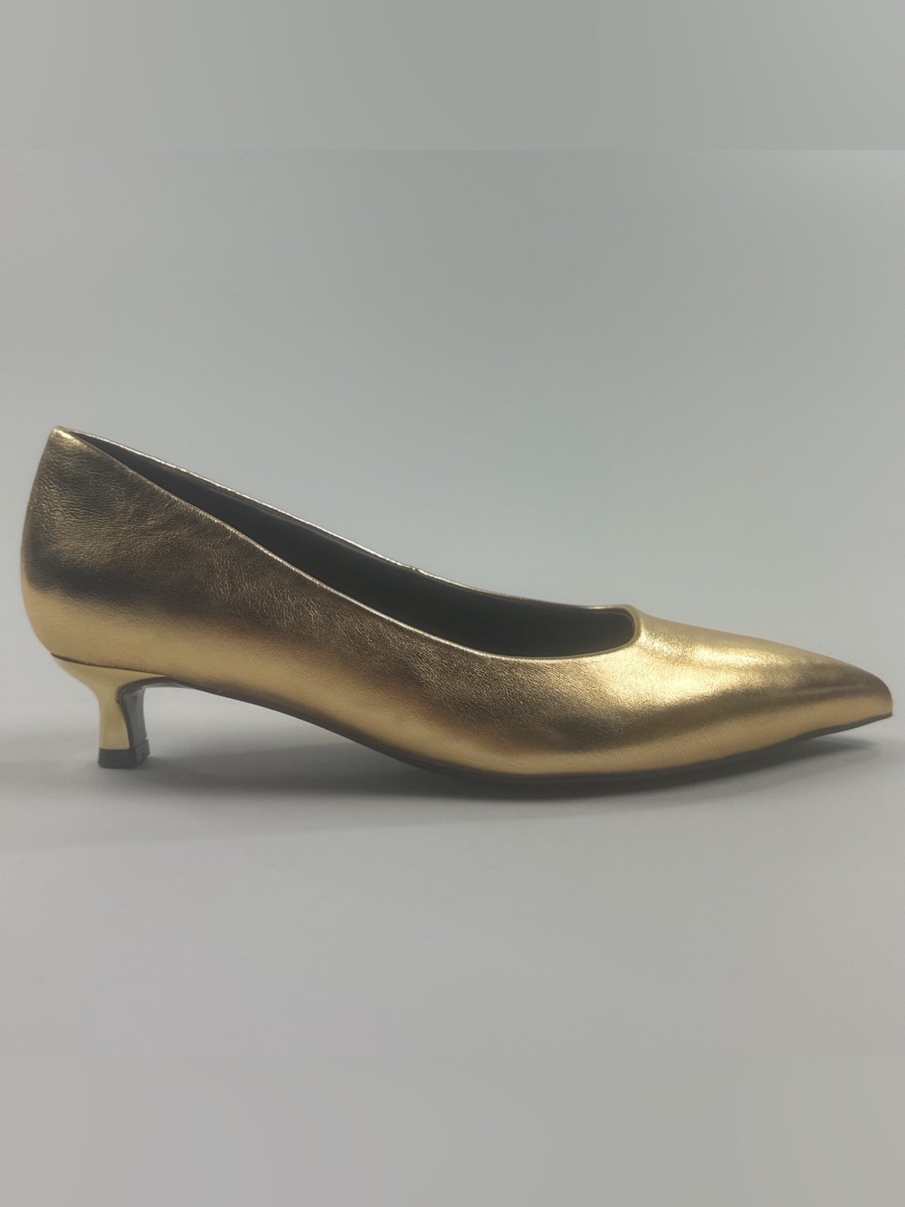 Naturalizer Natalia Womens Wide Width Gold Kitten Heels Pumps Leather J1215L3700